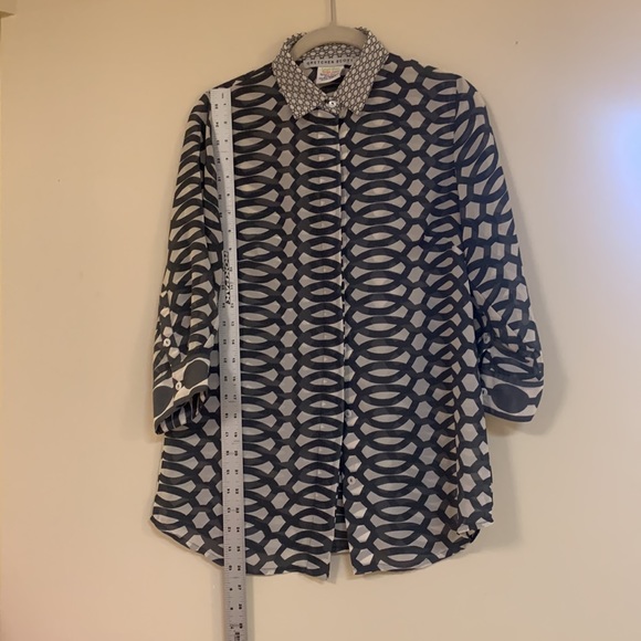 Gretchen Scott Grey and Cream Blouse - Picture 6 of 7
